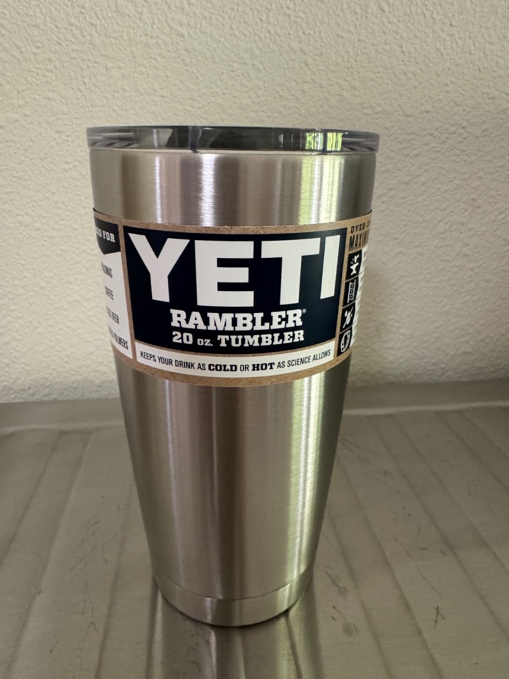 Yeti Stainless Steel Rambler 20 oz Tumbler with Clear Lid